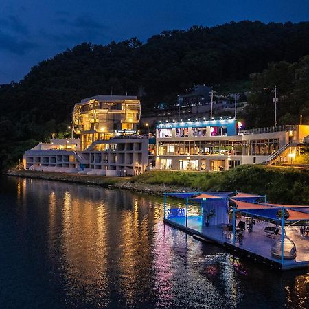 Gapyeong Suiteian Hotel&Resort Εξωτερικό φωτογραφία