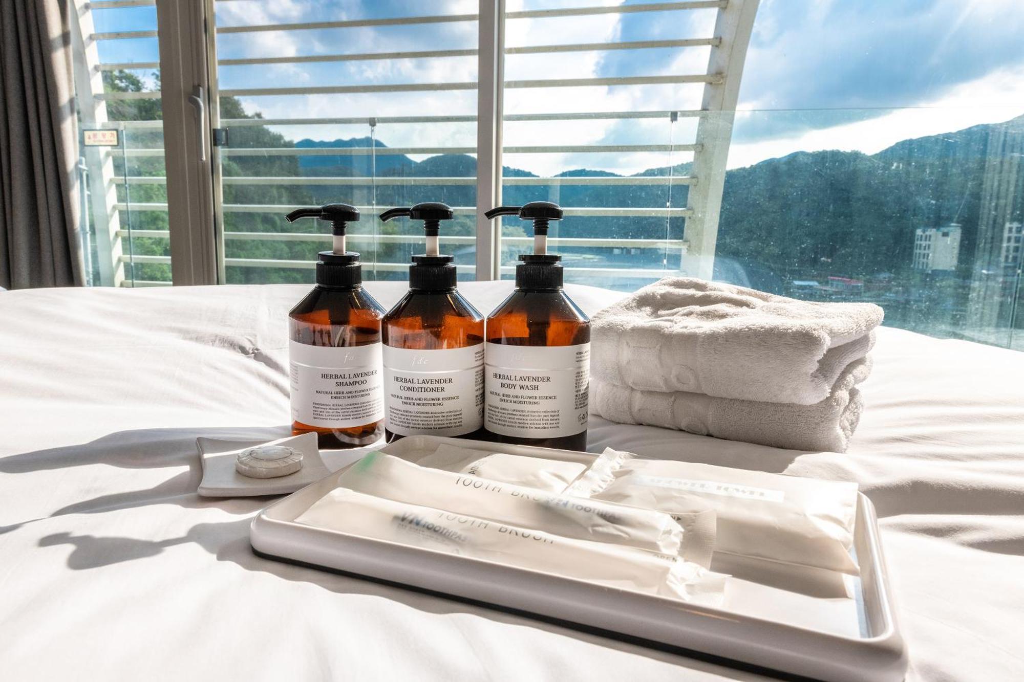 Gapyeong Suiteian Hotel&Resort Εξωτερικό φωτογραφία